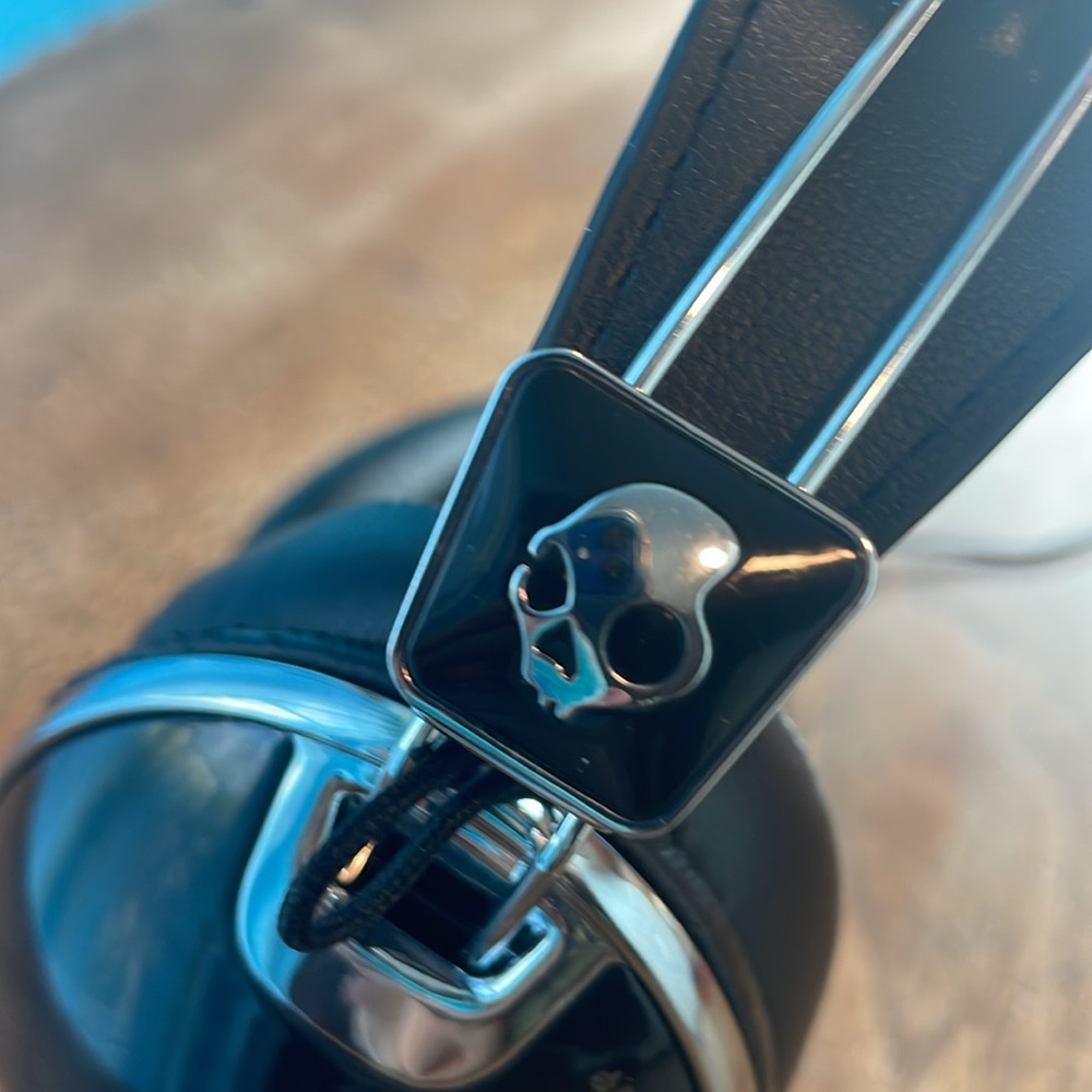 Skullcandy Aviator headphones ROCNATION - Picture 3 of 10